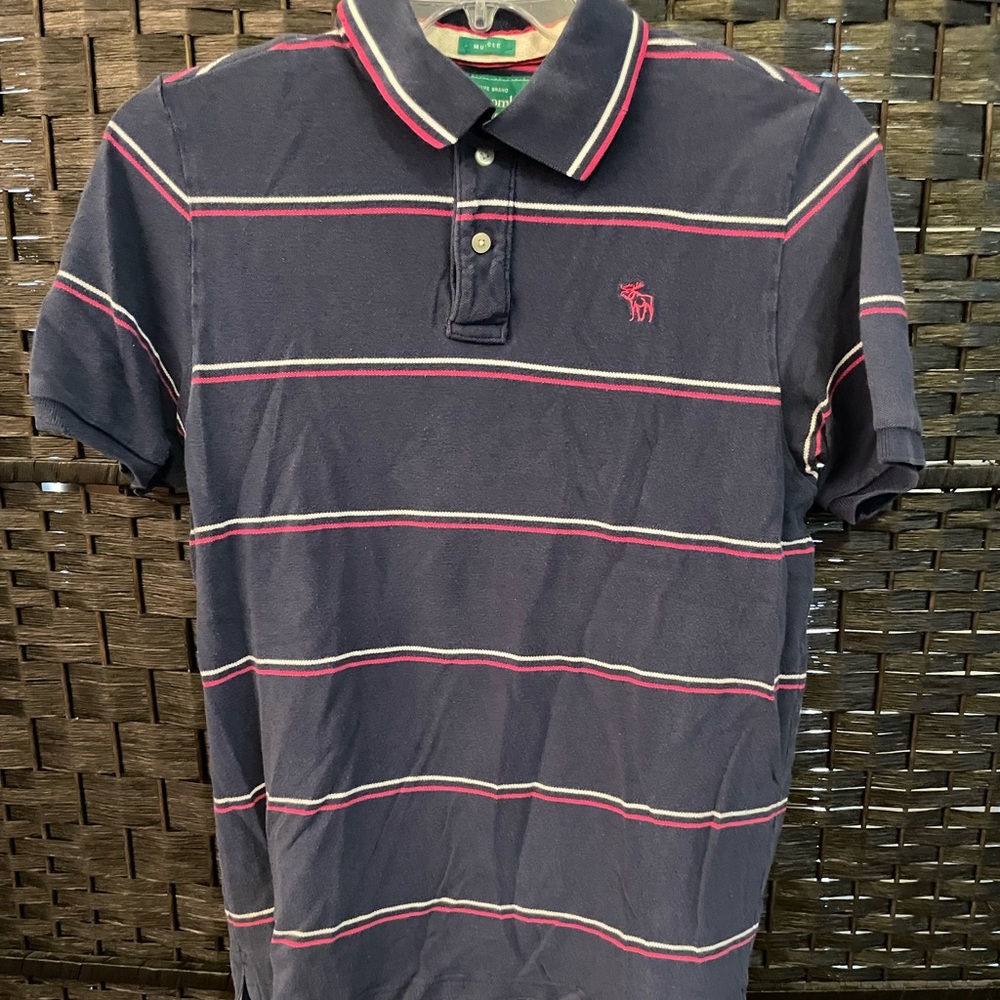 🛍️ 3 for $30 👕 Men’s Short Sleeve Abercrombie & Fitch Shirt